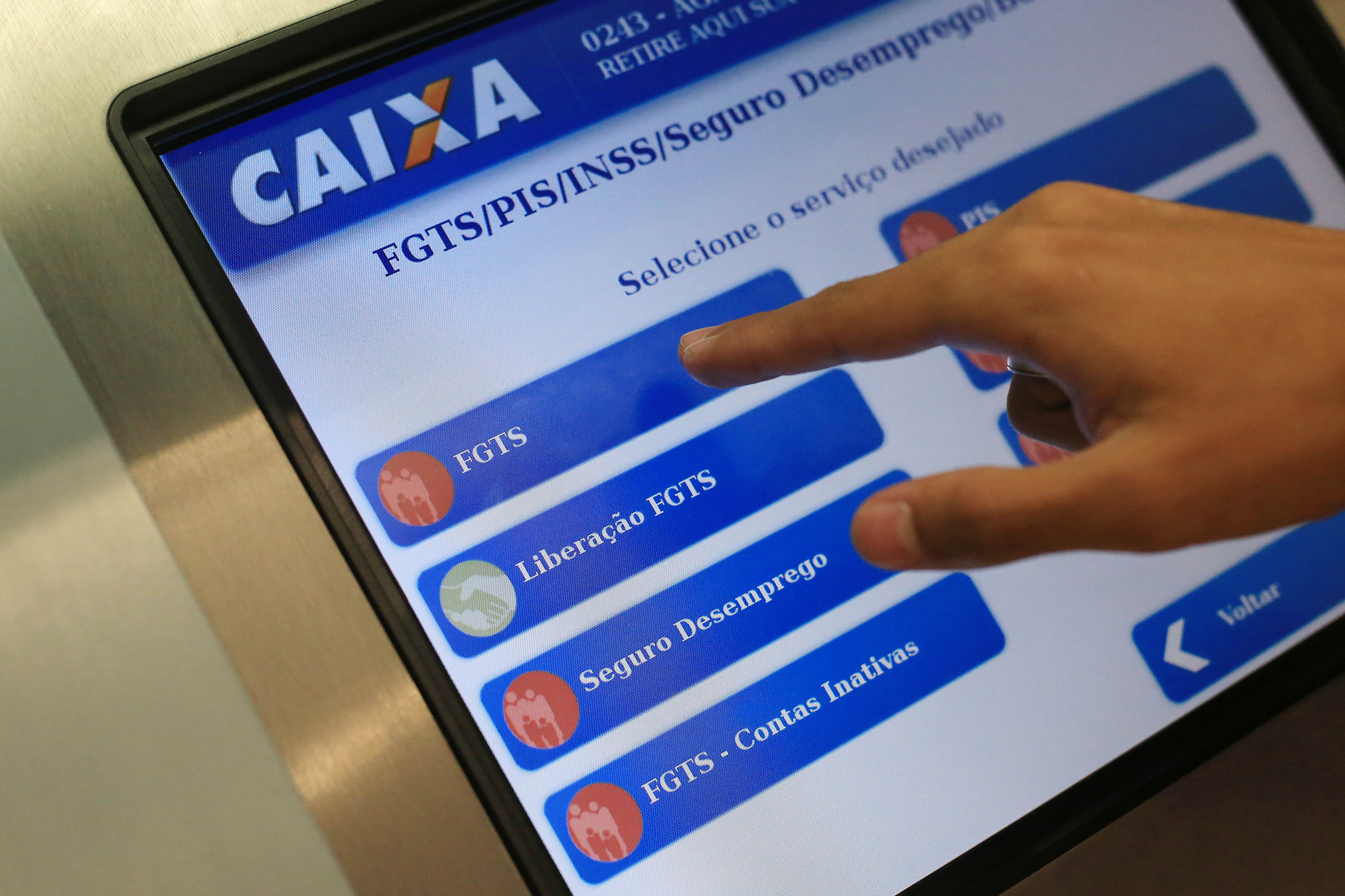 Cabe à empresa provar que depositou FGTS do trabalhador, reafirma TST